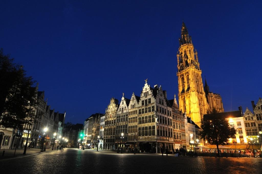 Ambassador Suites Antwerpen Kültér fotó